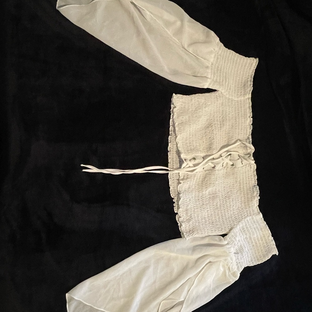White Top - Picture 2 of 2